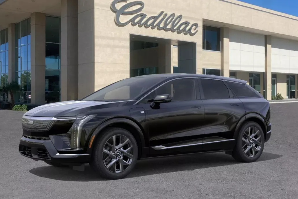 2025 Cadillac Optiq Luxury photo 1