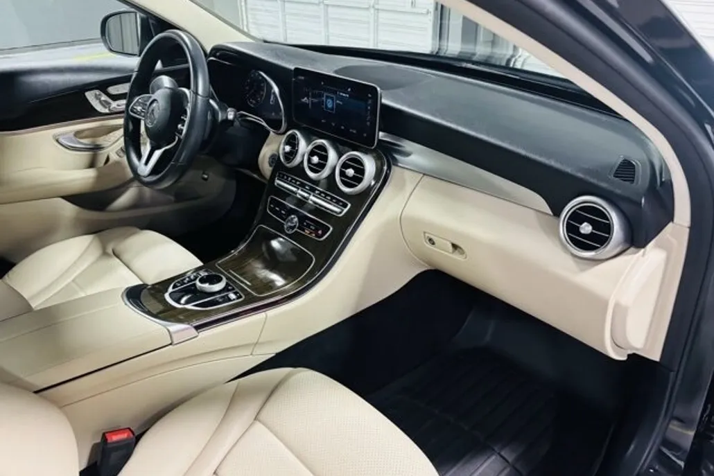 2021 Mercedes Benz C 300 photo 1