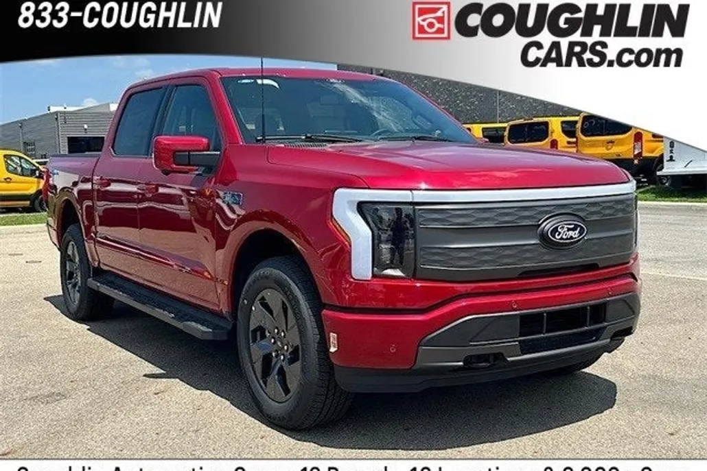 2025 Ford F-150 Lightning Lariat photo 1