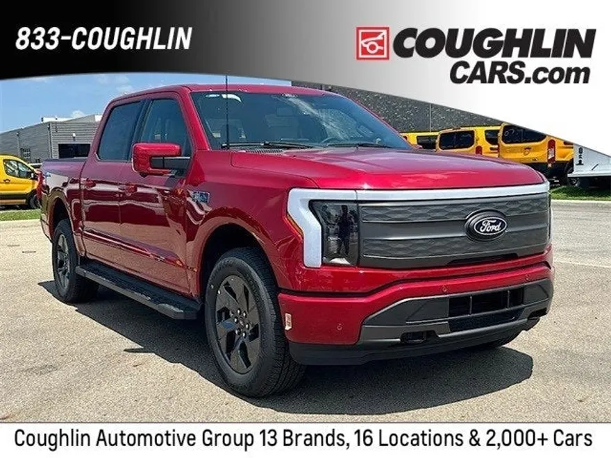 2025 Ford F-150 Lightning Lariat photo 1