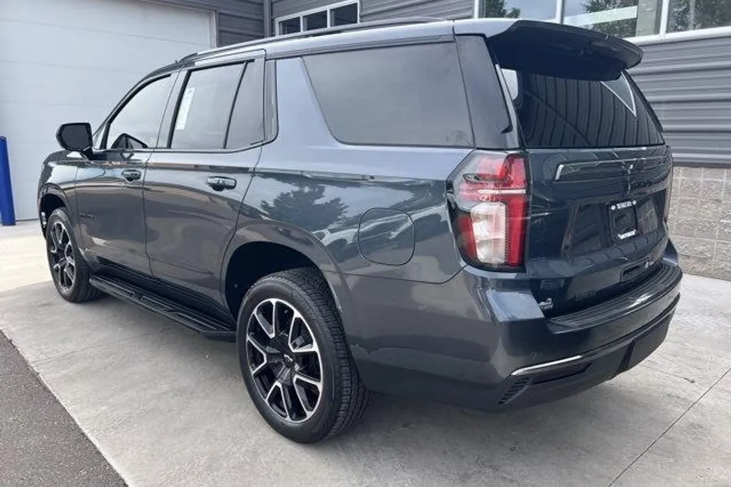 2021 Chevrolet Tahoe RST photo 1