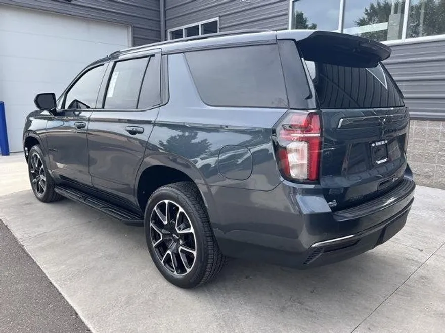 2021 Chevrolet Tahoe RST photo 1