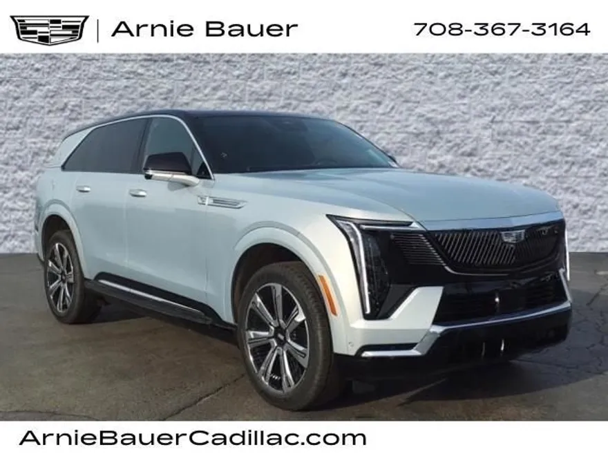 2025 Cadillac Escalade IQ Luxury photo 1