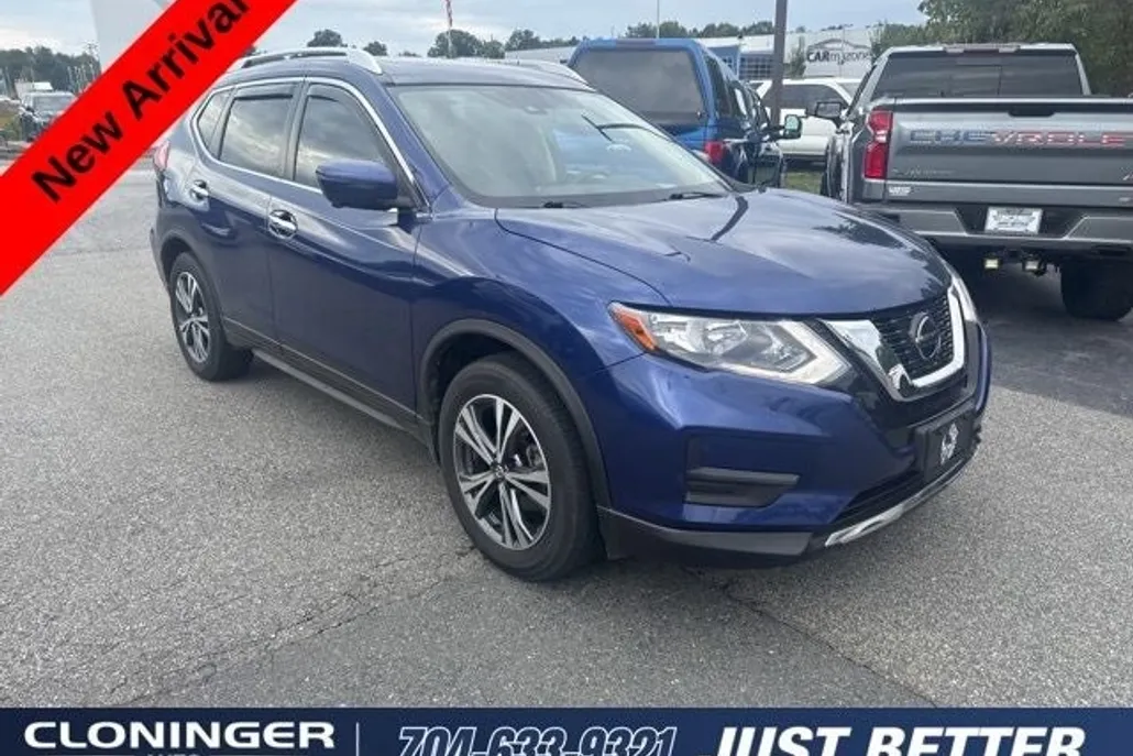 2019 Nissan Rogue SV photo 1