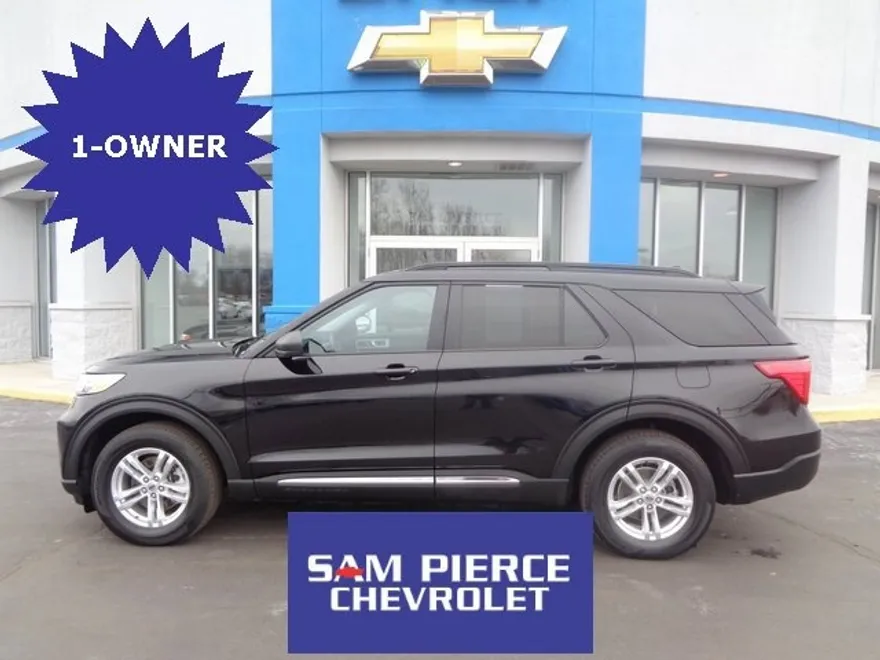 2022 Ford Explorer XLT photo 1