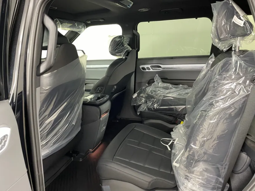 2026 Kia EV9 Land AWD photo 1