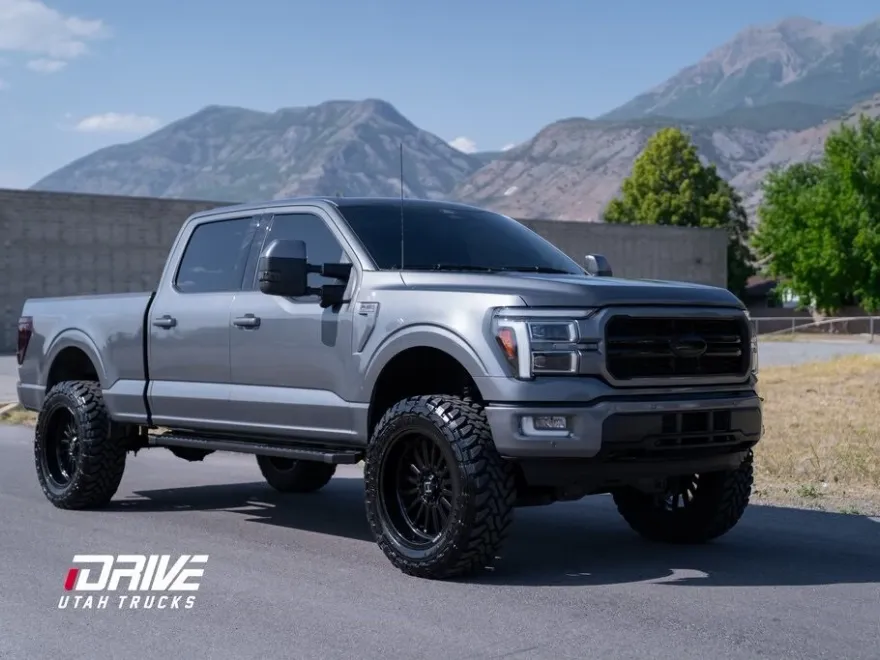2024 Ford F-150 Lariat photo 1