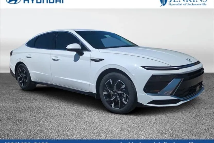 2025 Hyundai Sonata SEL photo 1