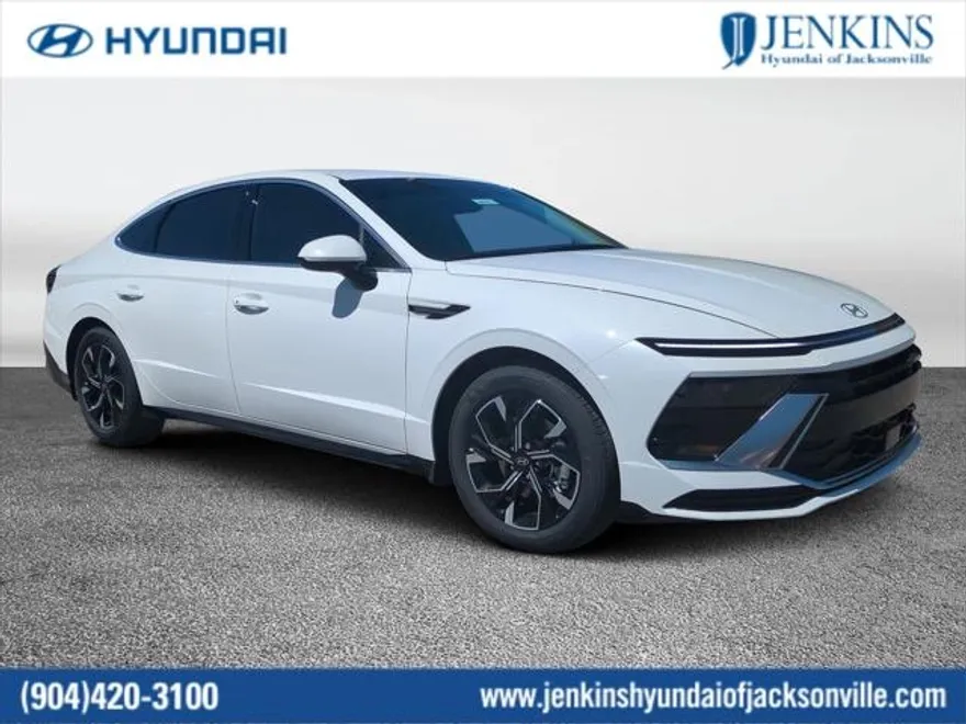 2025 Hyundai Sonata SEL photo 1
