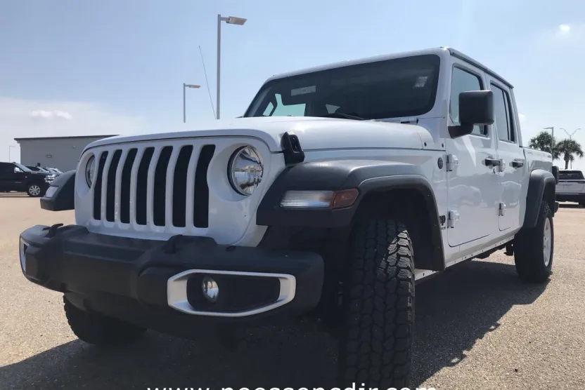 2023 Jeep Gladiator Sport photo 1