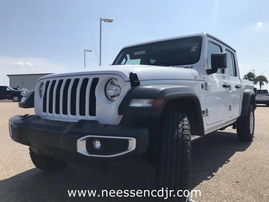 2023 Jeep Gladiator Sport photo 1