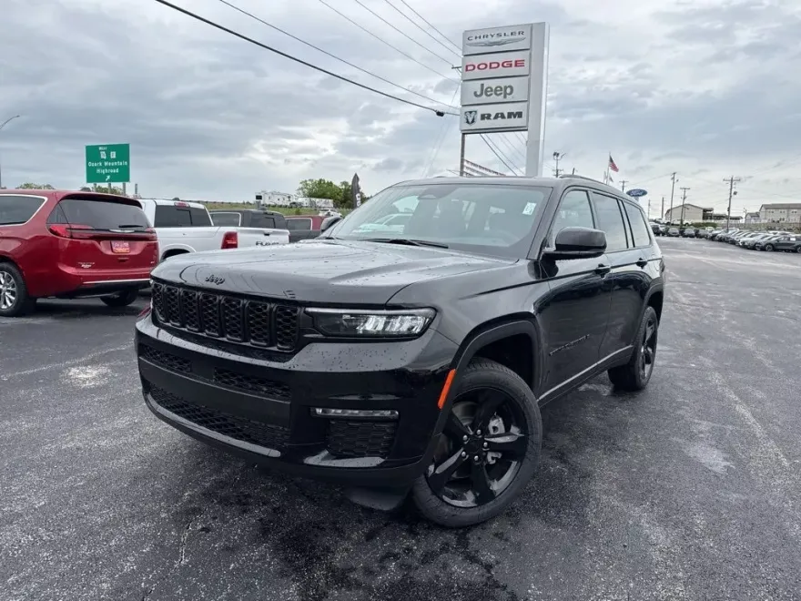 2025 Jeep Grand Cherokee Limited photo 1