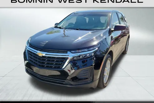 2023 Chevrolet Equinox LS photo 2