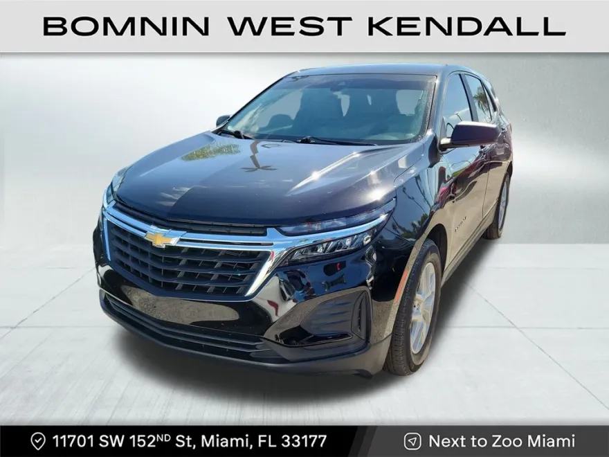 2023 Chevrolet Equinox LS photo 2