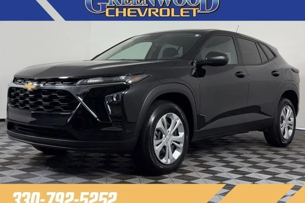 2024 Chevrolet Trax LS photo 1