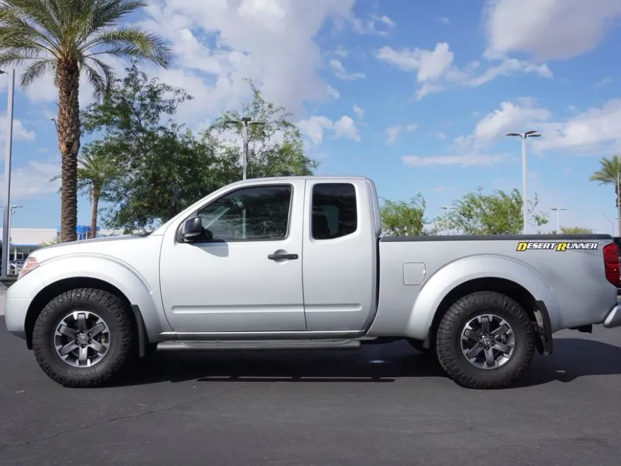 2017 Nissan Frontier Desert Runner photo 1