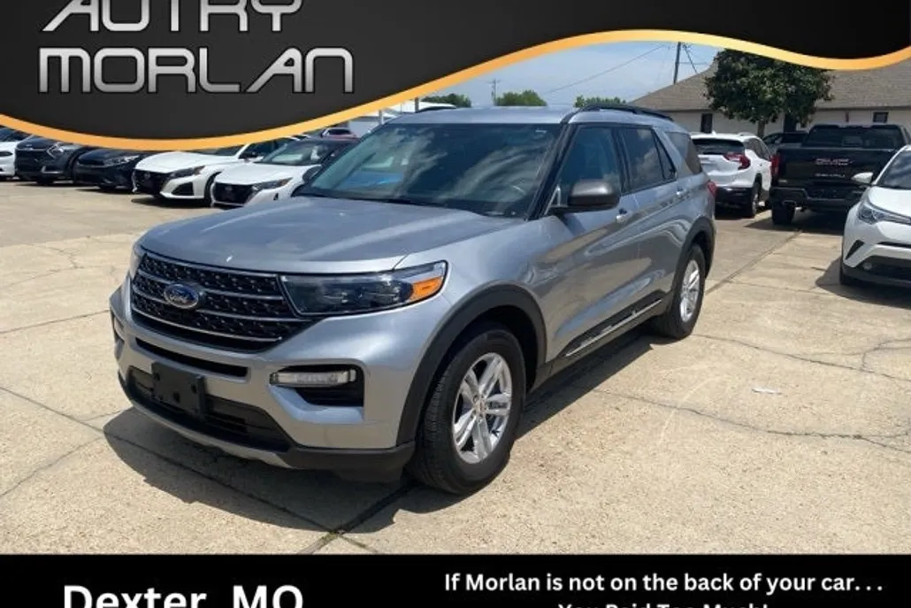 2024 Ford Explorer XLT photo 1