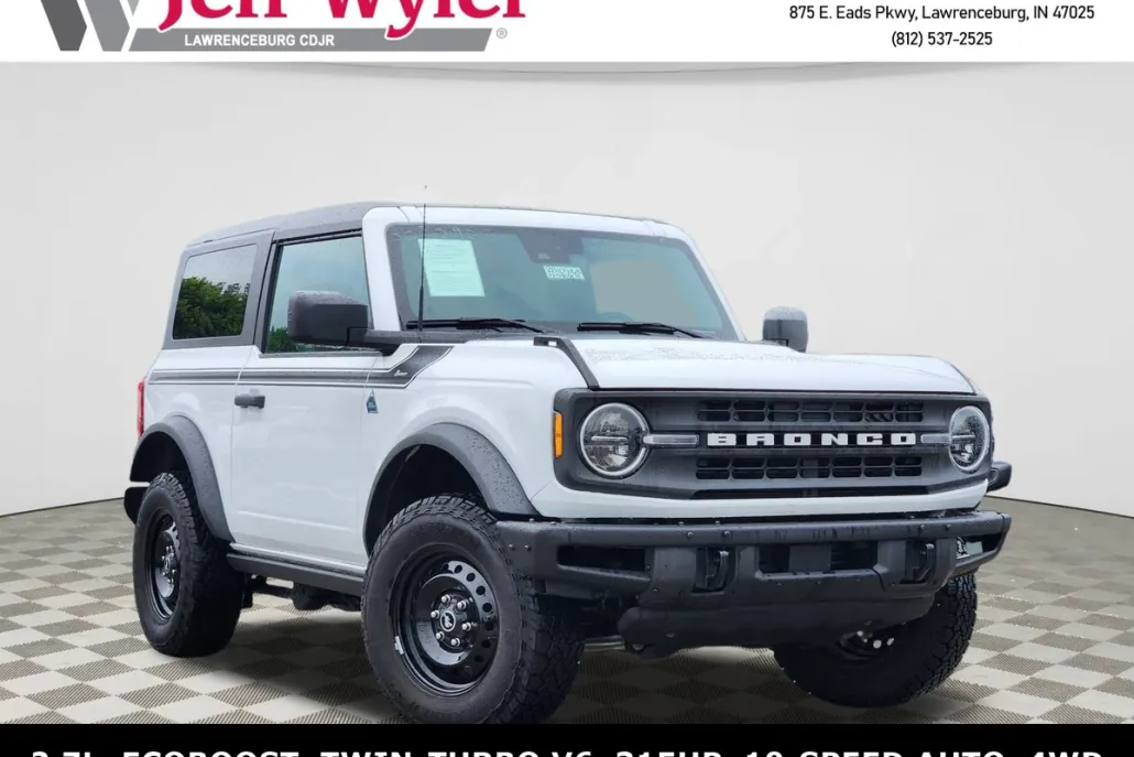 2023 Ford Bronco Black Diamond photo 1