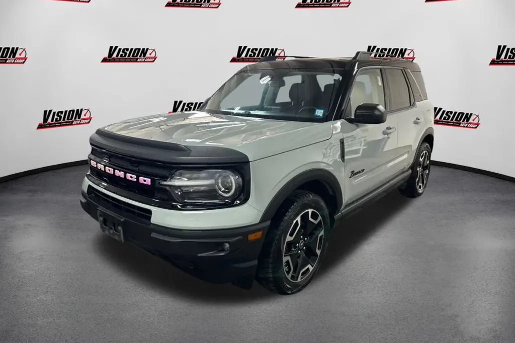 2021 Ford Bronco Sport Outer Banks photo 1