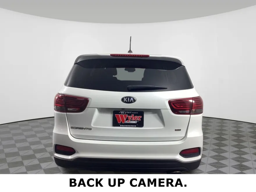 2020 Kia Sorento LX photo 1