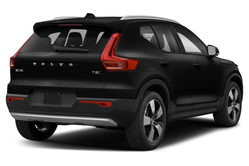 2019 Volvo XC40 Momentum photo 1
