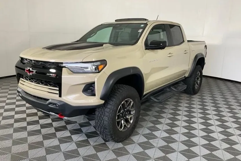 2024 Chevrolet Colorado ZR2 photo 1