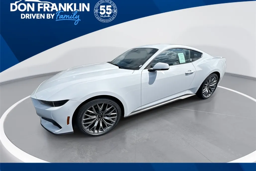 2025 Ford Mustang EcoBoost Premium photo 1