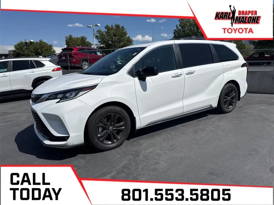 2024 Toyota Sienna XSE photo 1