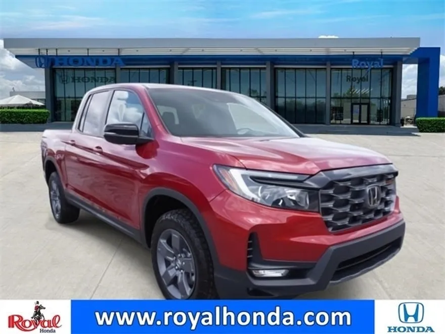 2025 Honda Ridgeline TrailSport photo 1