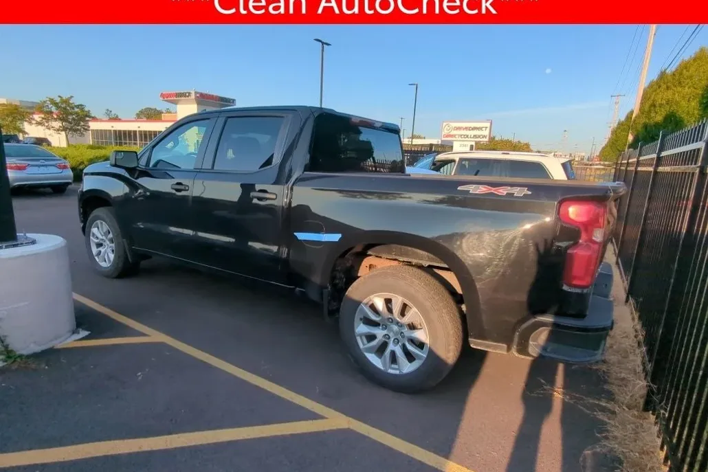 2021 Chevrolet Silverado 1500 Custom photo 1