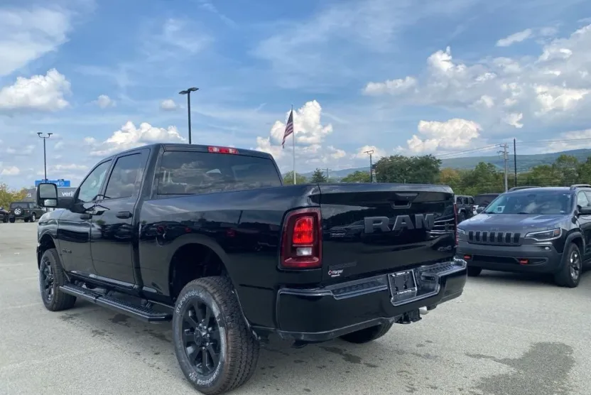 2025 Ram 2500 Big Horn photo 1