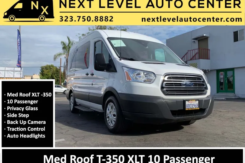 2018 Ford Transit Passenger XLT photo 1