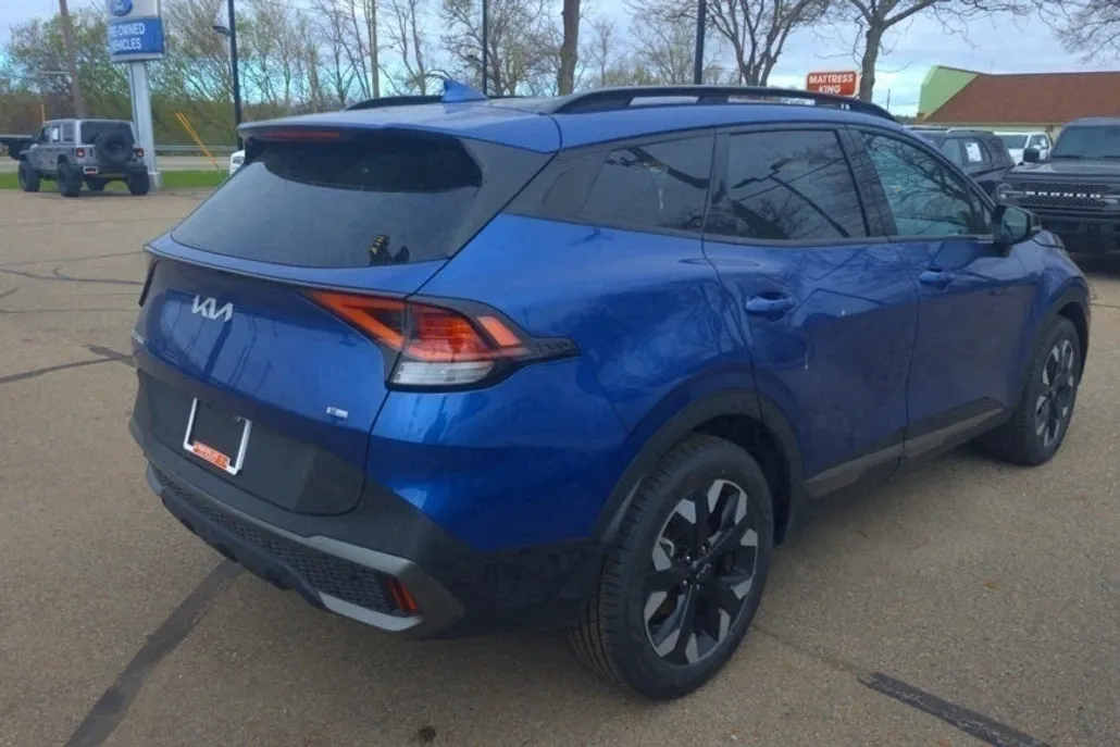 2023 Kia Sportage X-Line photo 1