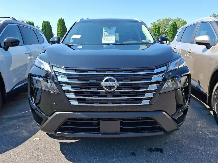 2026 Nissan Rogue SV photo 1