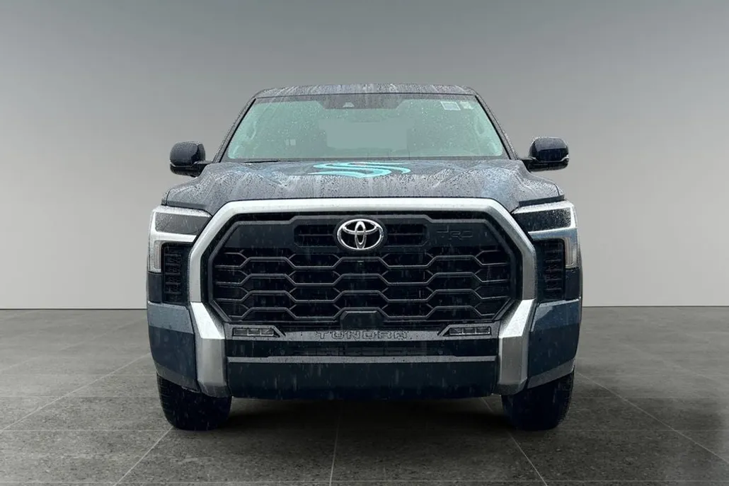 2022 Toyota Tundra Limited photo 1
