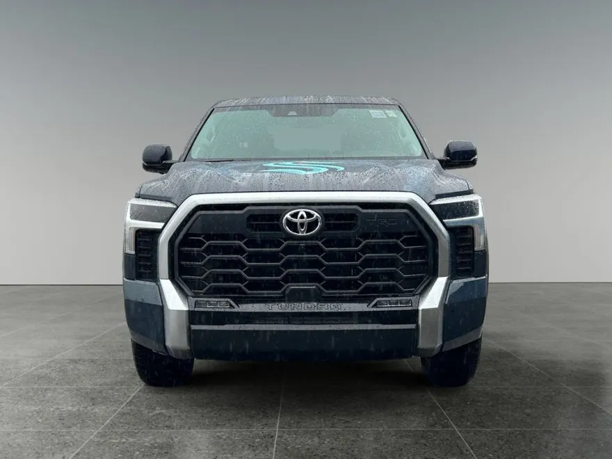 2022 Toyota Tundra Limited photo 1