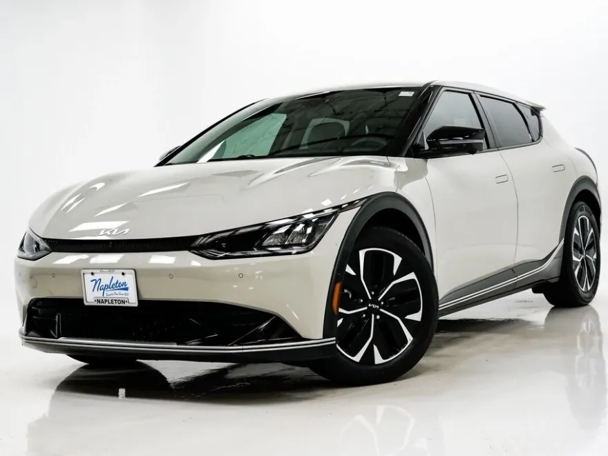 2023 Kia EV6 Wind photo 1