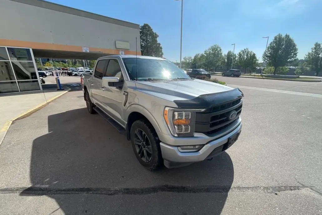 2022 Ford F-150 Lariat photo 1