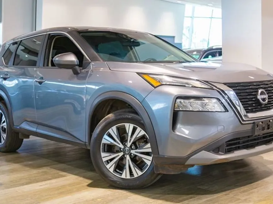 2023 Nissan Rogue SV photo 1