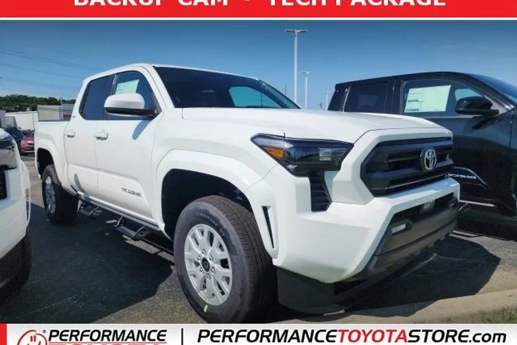 2025 Toyota Tacoma SR5 photo 1