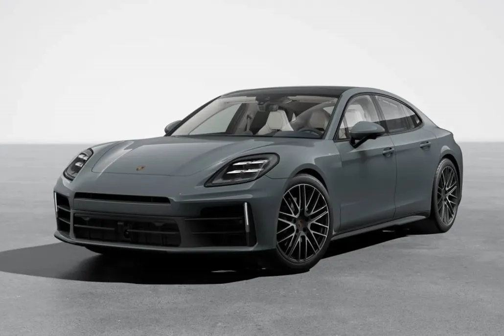 2025 Porsche Panamera 4 photo 1