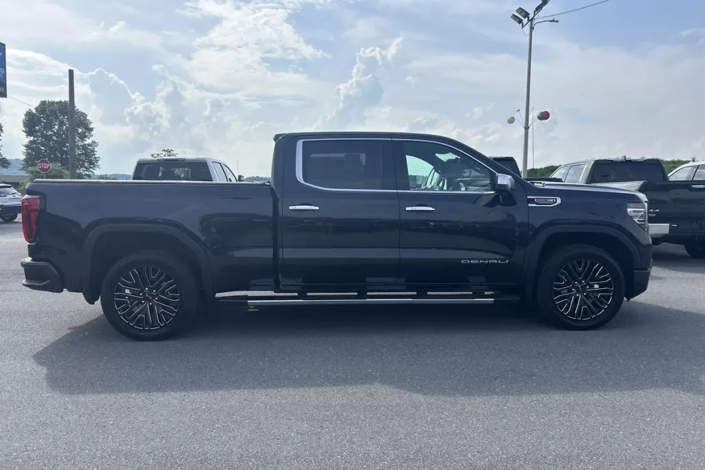 2024 Gmc Sierra 1500 Denali photo 1