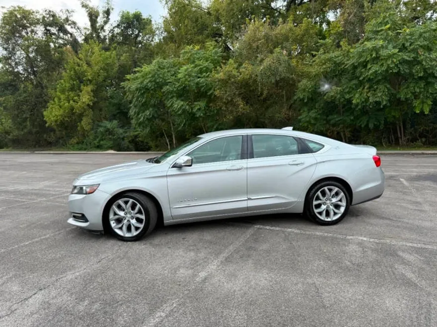 2016 Chevrolet Impala LTZ photo 1