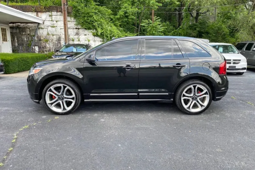 2012 Ford Edge Sport photo 1