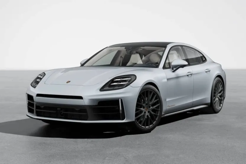 2026 Porsche Panamera 4 photo 1