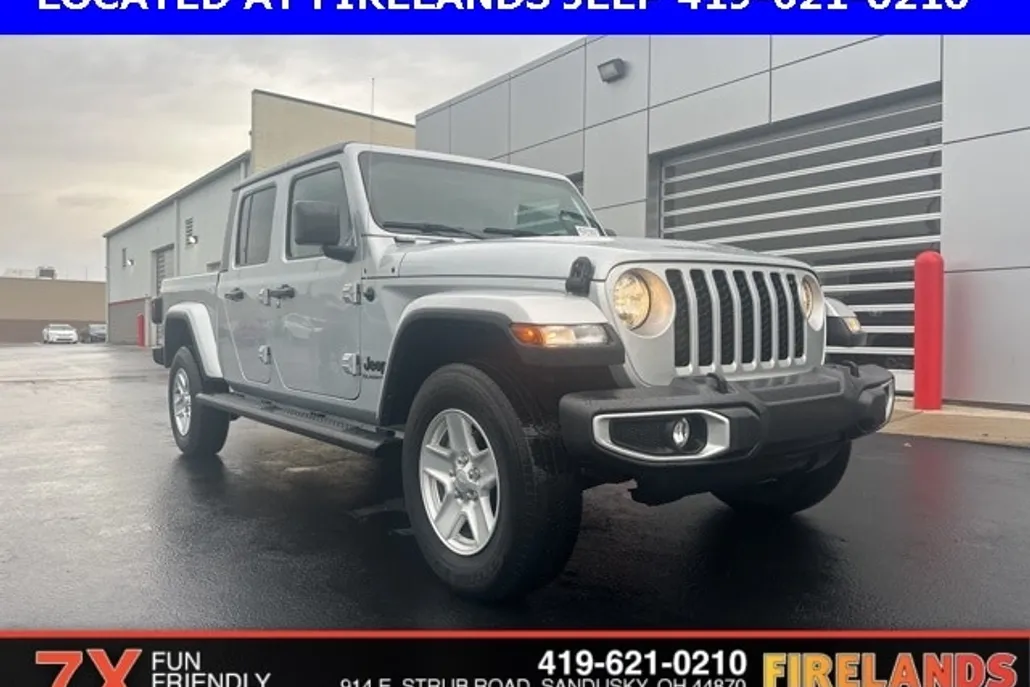 2022 Jeep Gladiator Sport photo 1