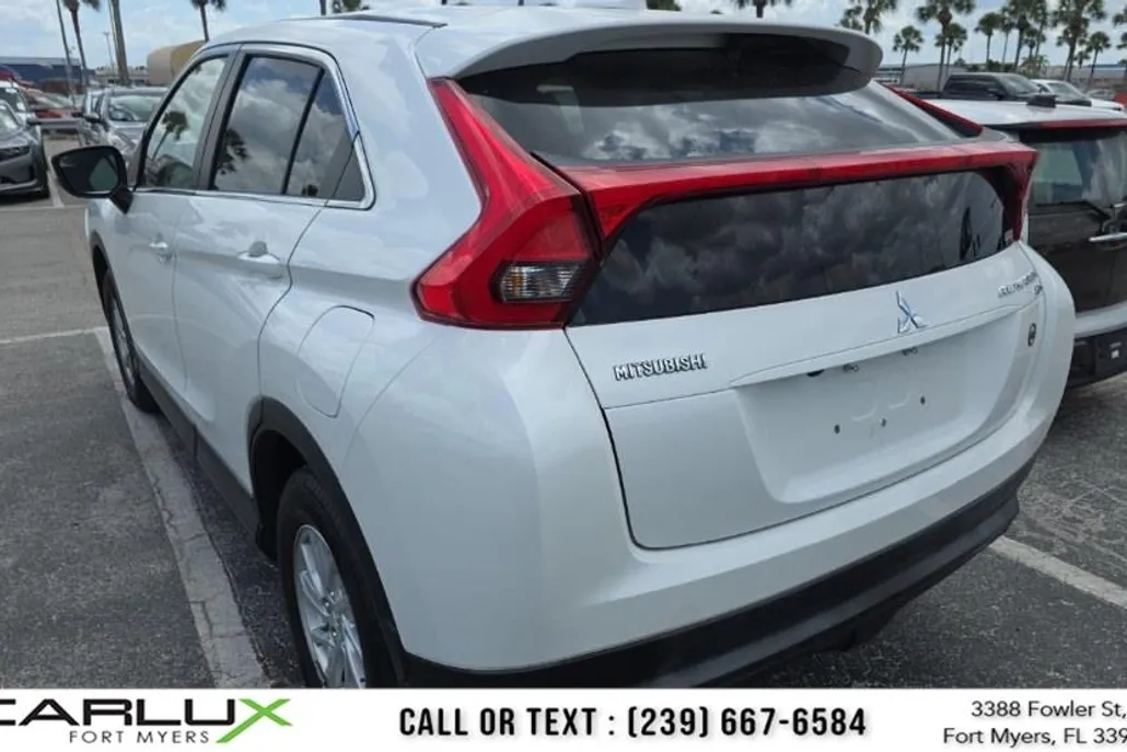2019 Mitsubishi Eclipse Cross ES photo 1