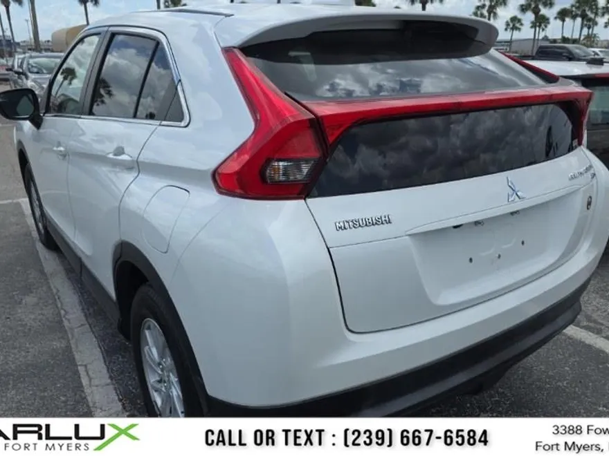 2019 Mitsubishi Eclipse Cross ES photo 1