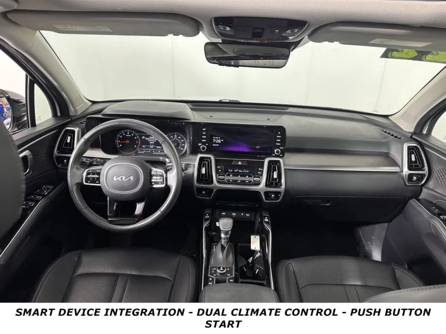 2022 Kia Sorento SX photo 1