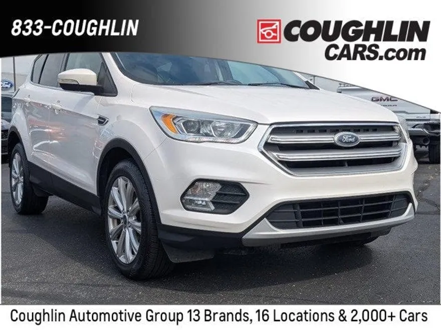 2017 Ford Escape Titanium photo 1